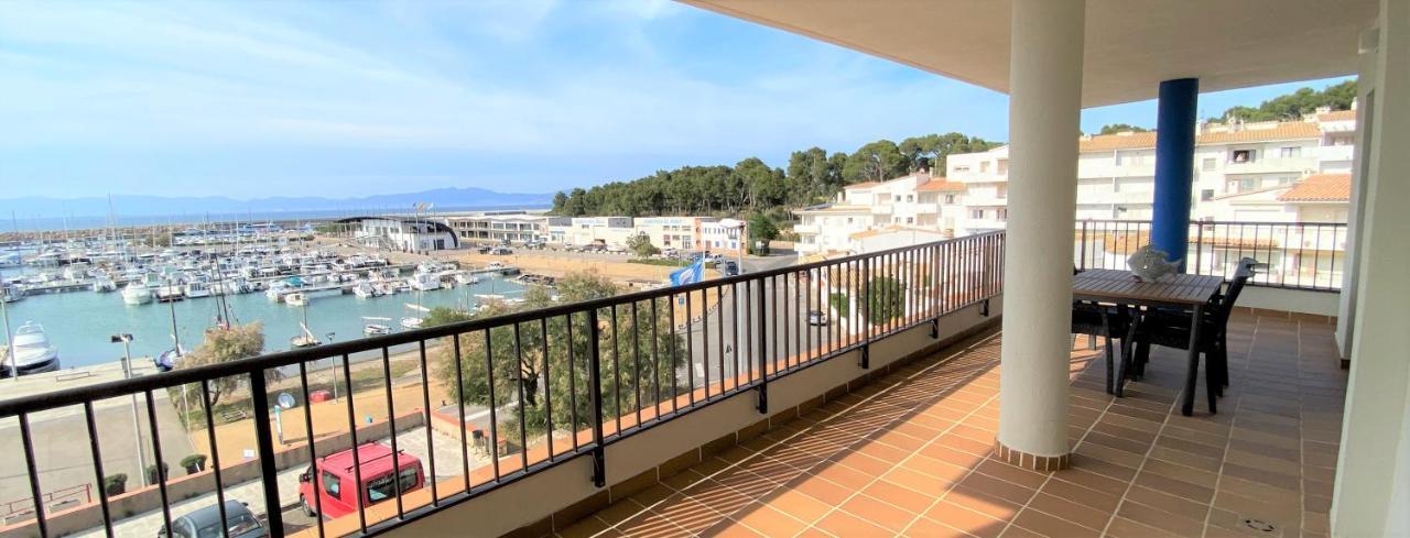 Apartaments Club Nautic L' Escala Ngoại thất bức ảnh