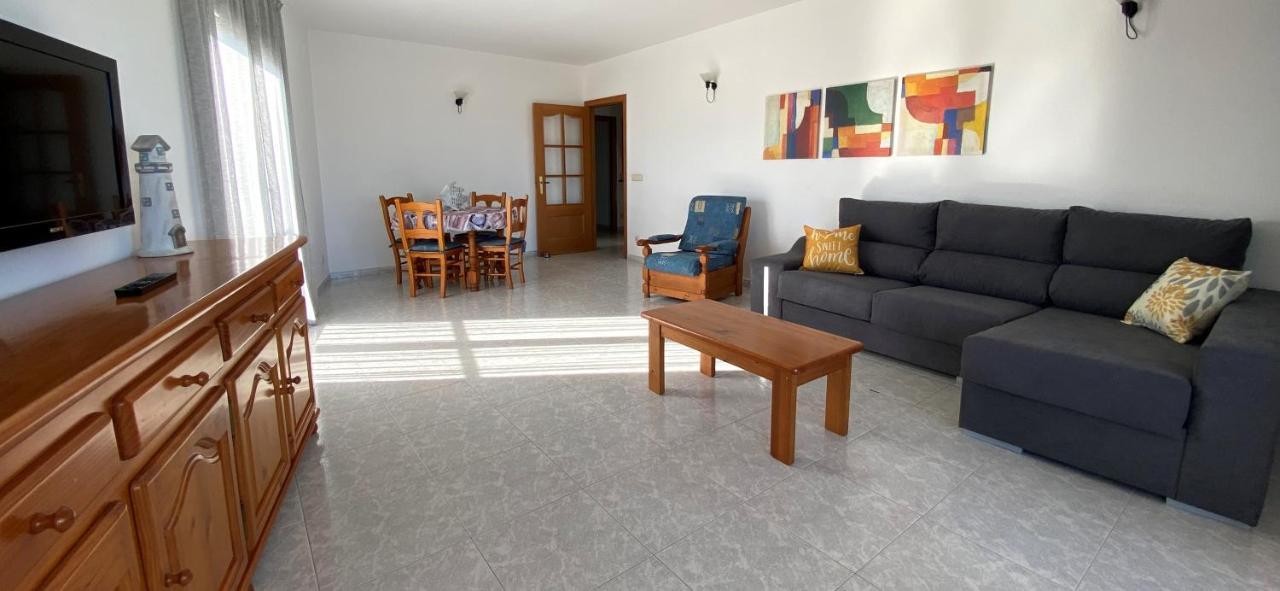 Apartaments Club Nautic L' Escala Ngoại thất bức ảnh